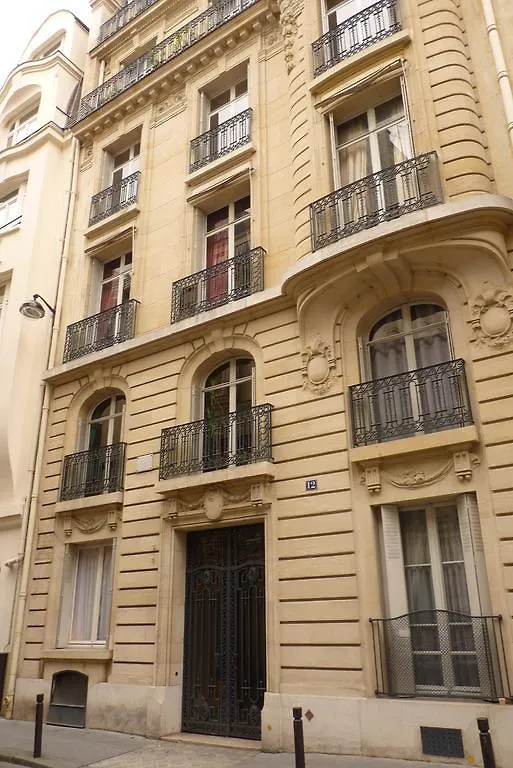 Prestigious 2 Bedroom Near Champs Elysees Apartment Paris
