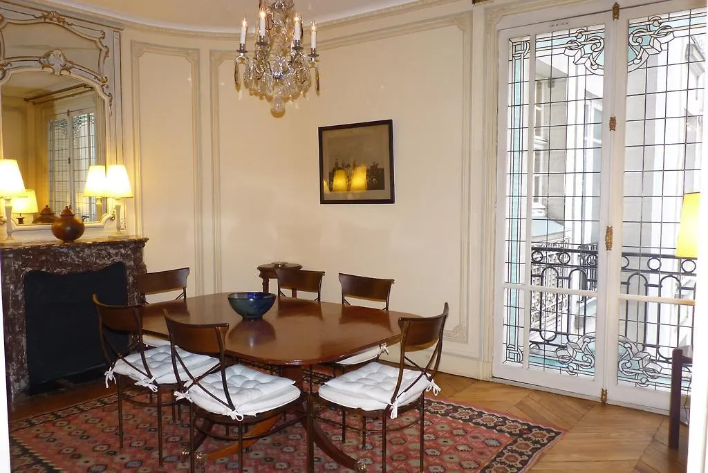 Prestigious 2 Bedroom Near Champs Elysees Paris